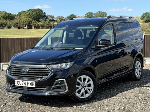Ford Tourneo Connect 2.0 Titanium Dct Black