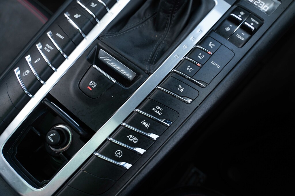 Porsche Macan 2.0T Pdk 4Wd Euro 6 Ss Black #11