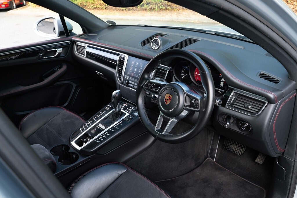Porsche Macan 2.0T Pdk 4Wd Euro 6 Ss Black #52