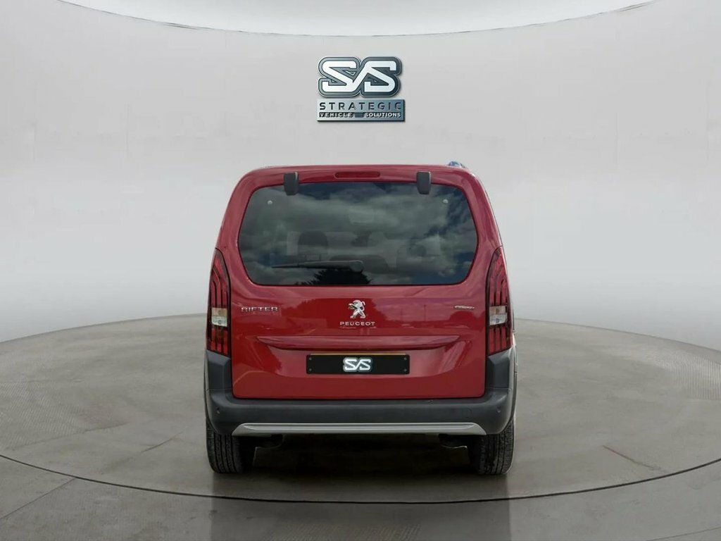 Peugeot Rifter 1.5L Gt Line Red #5