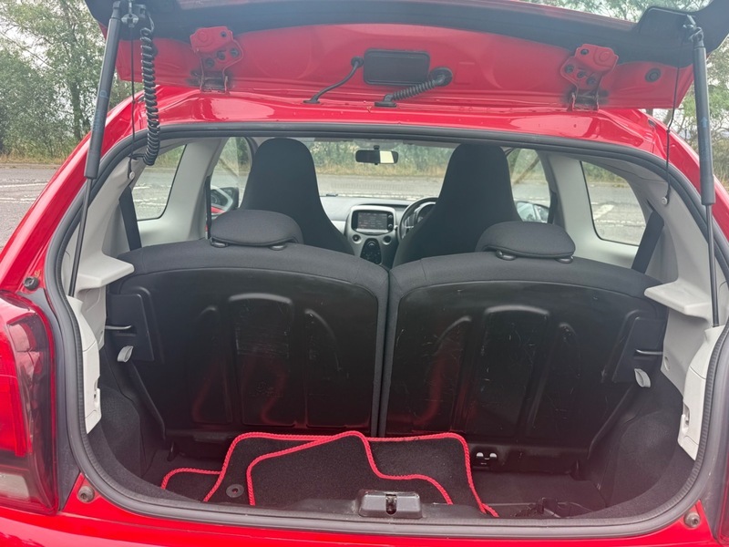 Peugeot 108 Active Red #5