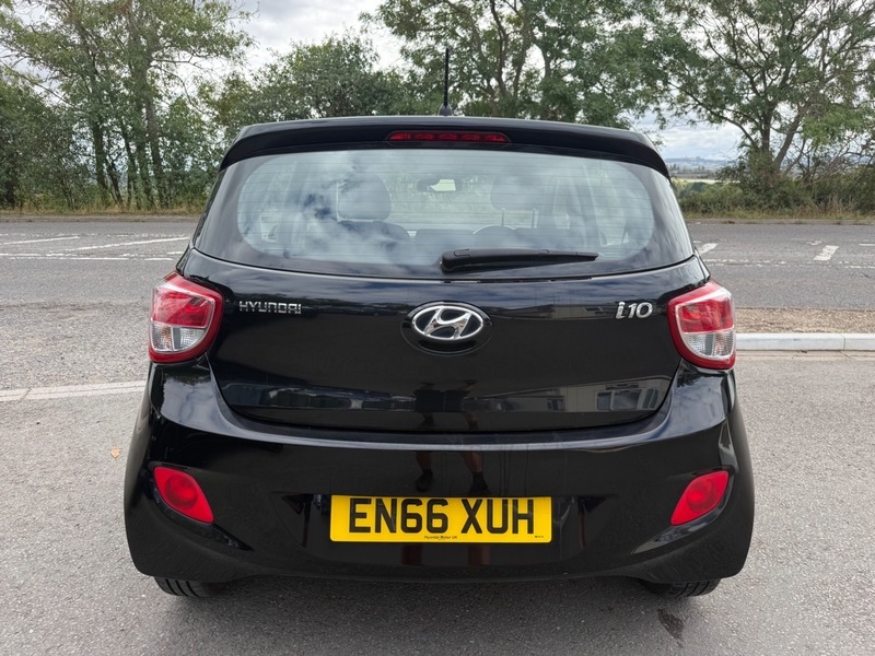 Hyundai I10 Hatchback 1.2 Se 2016 White #13