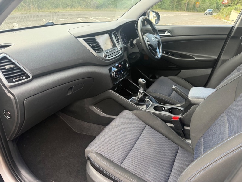 Hyundai Tucson Suv Blue #10