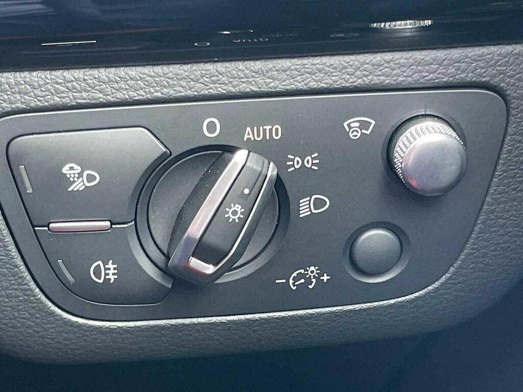 Audi Q5 Petrol Blue #26