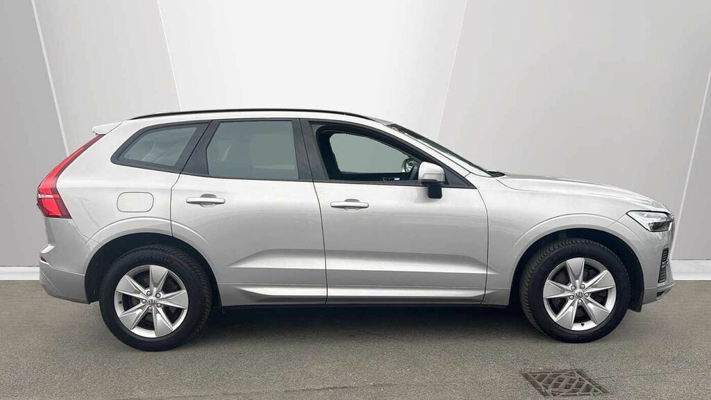 Volvo XC60 Momentum, B4 Awd Mild Hybrid Silver #3