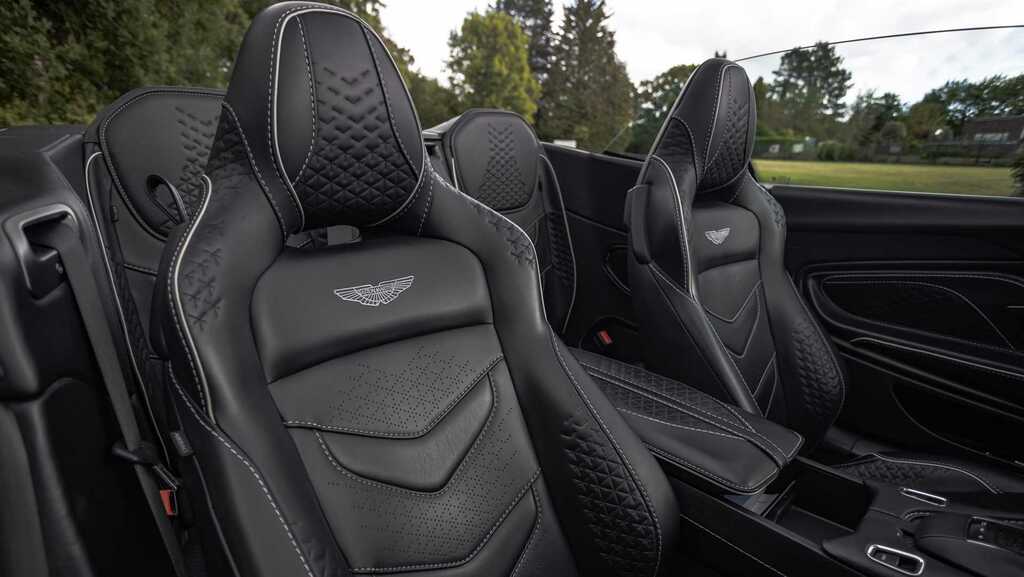 Aston Martin DBS Dbs Superleggera V12 Black #10