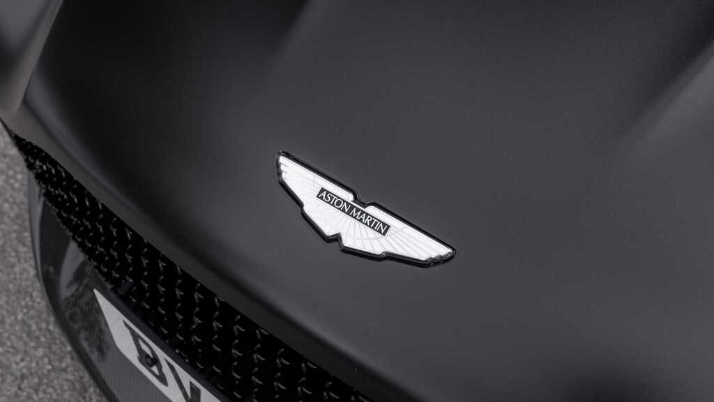 Aston Martin DBS Dbs Superleggera V12 Black #34