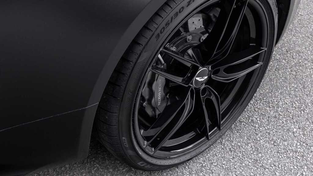 Aston Martin DBS Dbs Superleggera V12 Black #38
