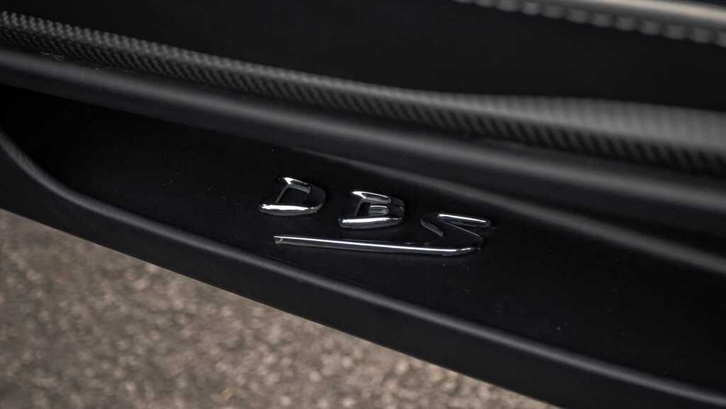 Aston Martin DBS Dbs Superleggera V12 Black #20
