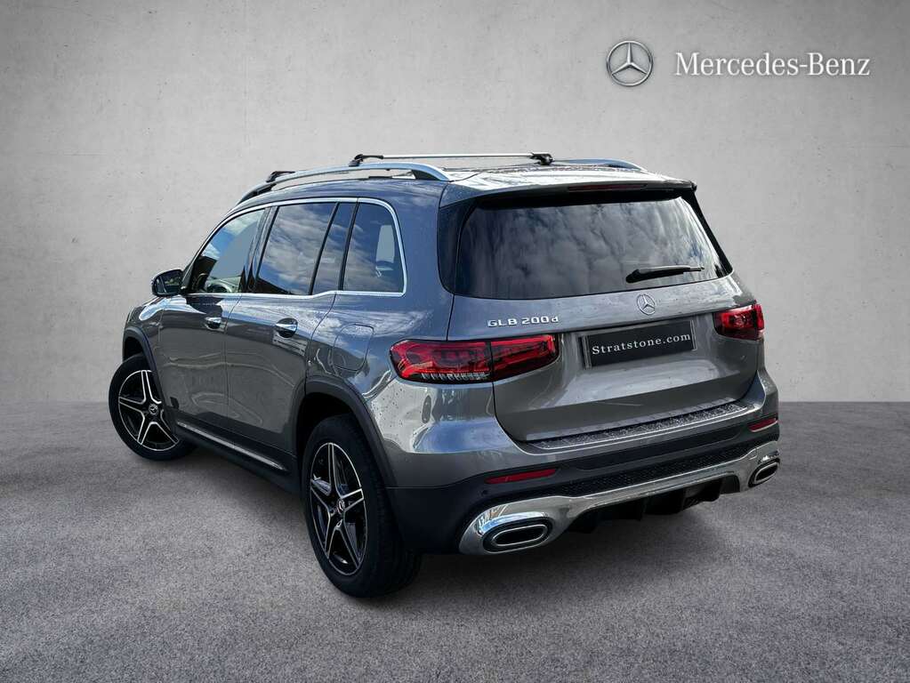 Mercedes-Benz GLB Class 200D Amg Line Premium 8G-tronic 2023 Grey #2