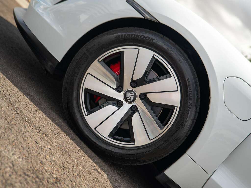 Porsche Taycan 4S 93Kwh 2020 WX70XWW White #4
