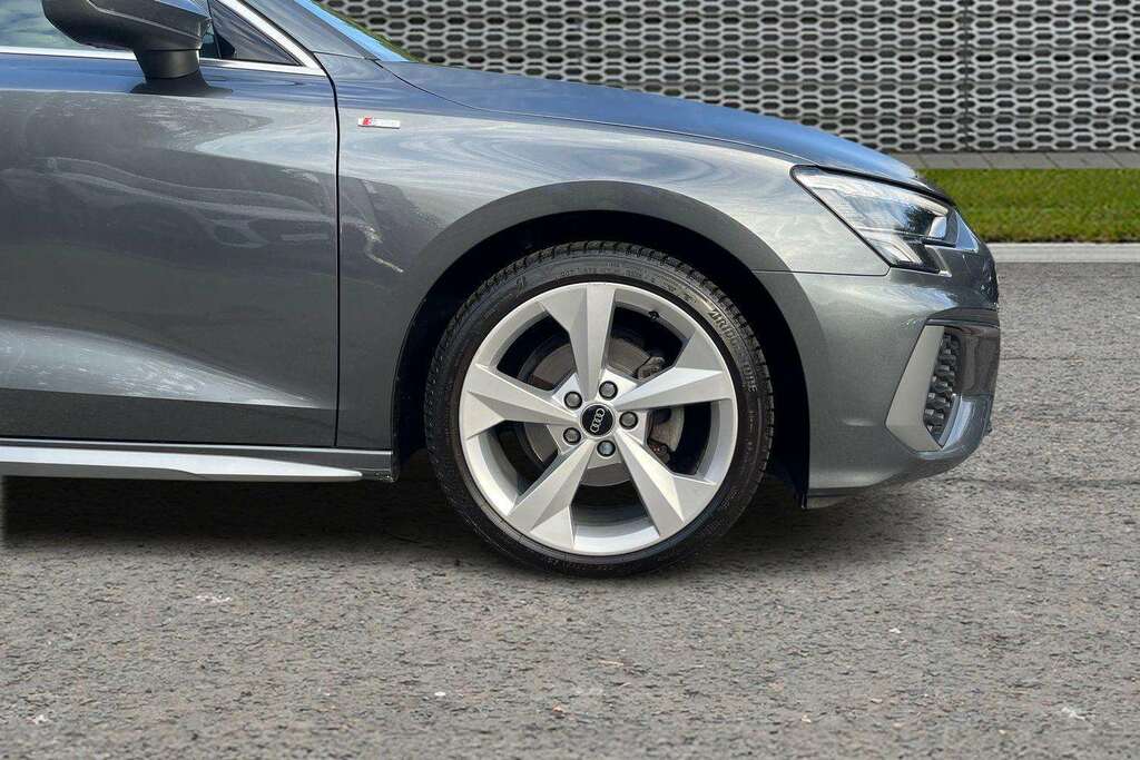 Audi A3 35 Tfsi S Line 2023 HK23KUO Grey #5