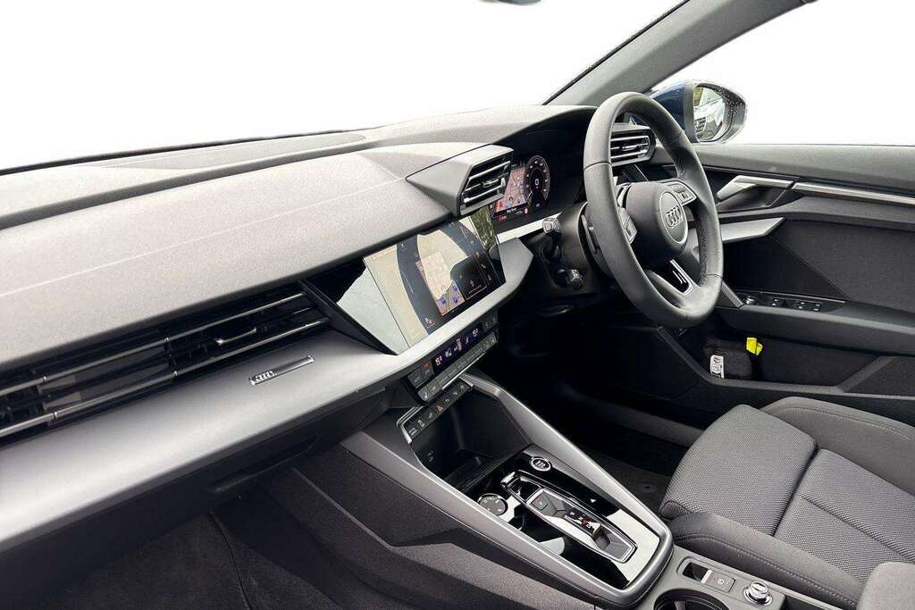 Audi A3 40 Tfsi E Sport S Tronic 2025 RJ25YDZ Blue #2