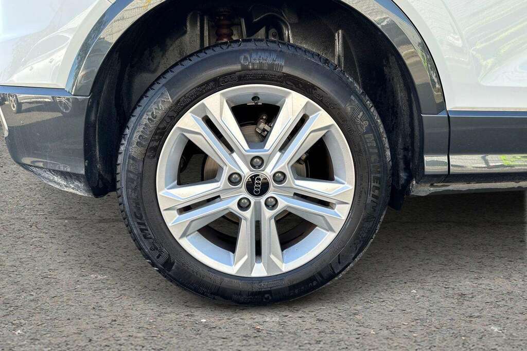 Audi Q2 30 Tfsi Sport 2024 FM24YZL White #5