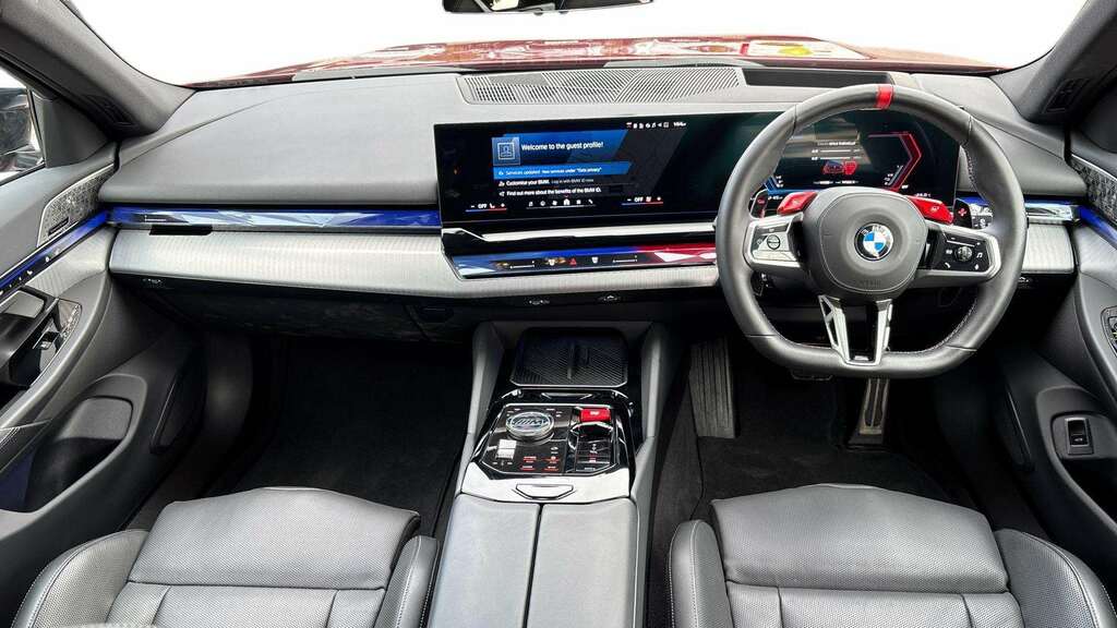 BMW M5 Dct 2025 R6VME Red #5