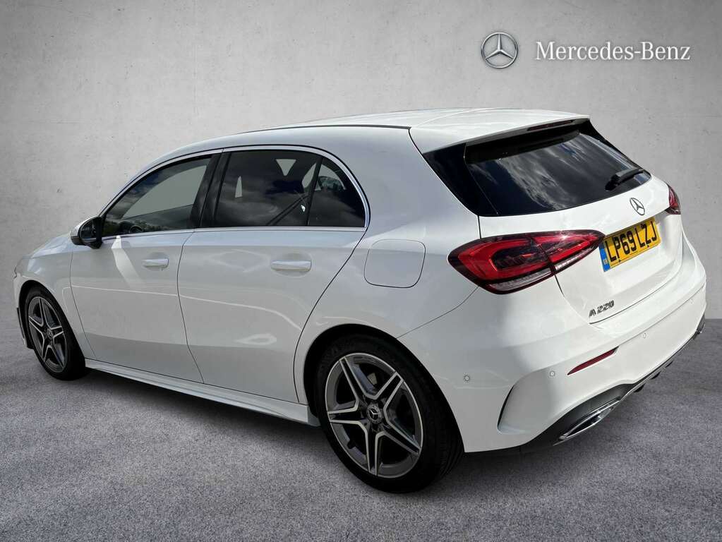 Mercedes-Benz A Class A220 Amg Line Executive 2019 LP69LZJ White #2