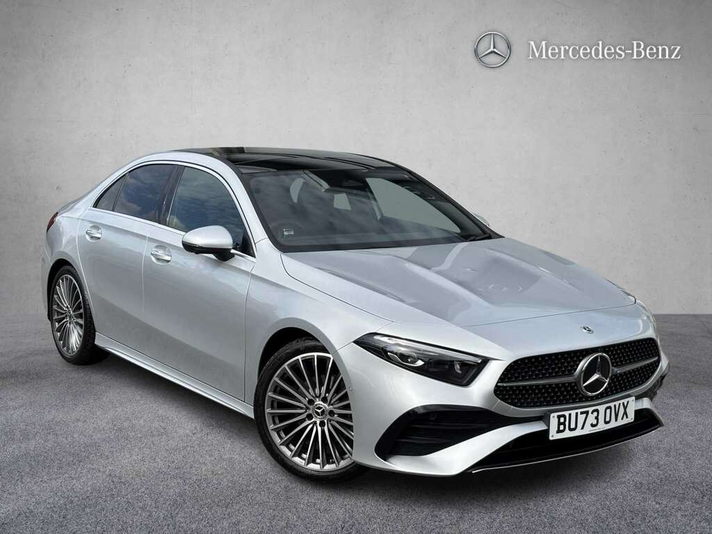 Mercedes-Benz A Class A200 Amg Line Premium Plus 2023 BU73OVX Silver