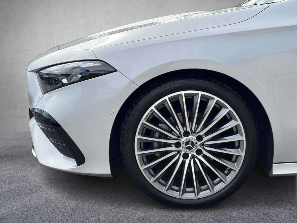 Mercedes-Benz A Class A200 Amg Line Premium Plus 2023 BU73OVX Silver #4