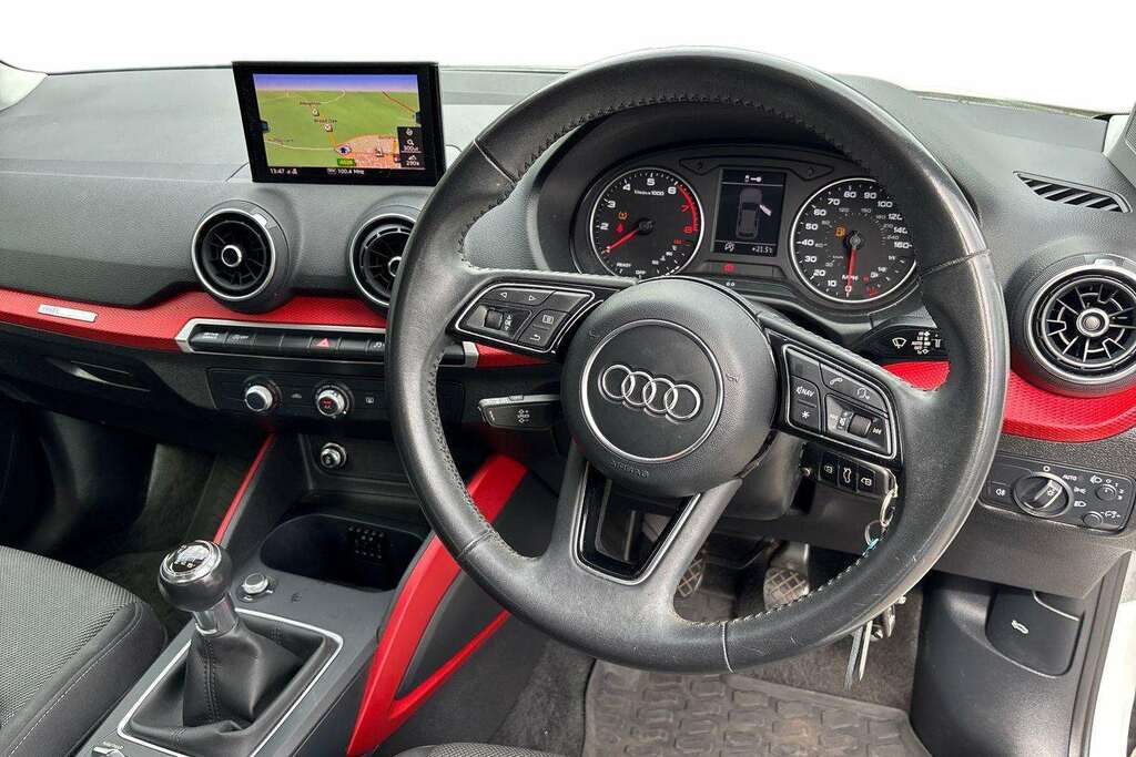Audi Q2 30 Tfsi Sport 2020 MF70OVM White #6