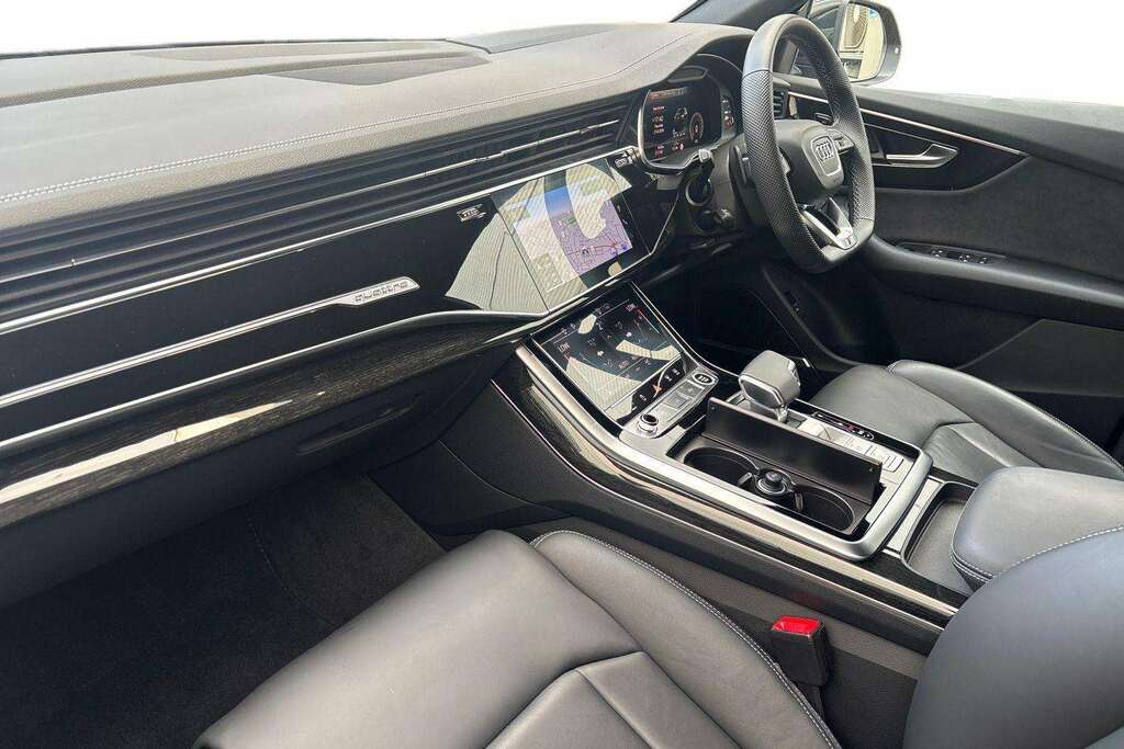 Audi Q8 55 Tfsi Quattro Black Edition Tiptronic 2025 Black #2