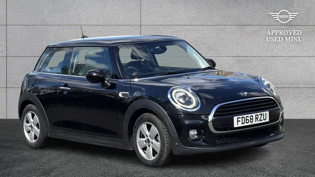 Mini Hatch 1.5 Cooper Classic II Comfort Pack 2018 Black