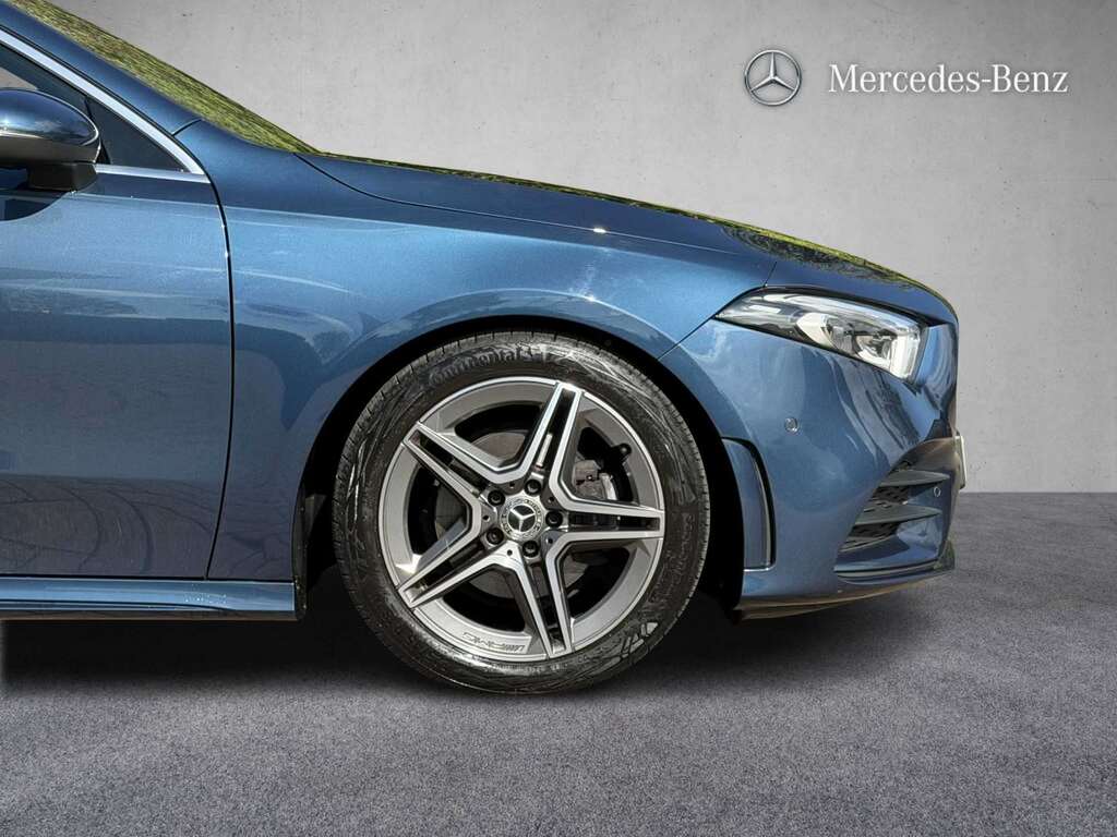 Mercedes-Benz A Class A180d Amg Line Premium Plus 2020 KV70PKA Blue #3