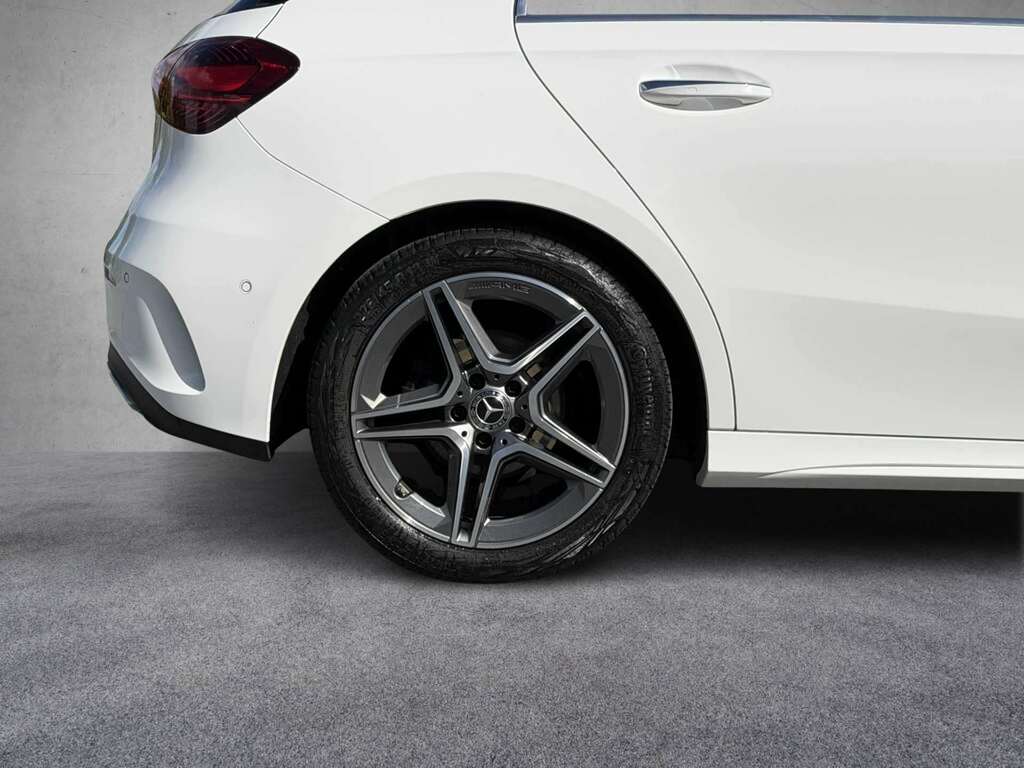 Mercedes-Benz A Class A180 Amg Line Executive 2023 YK73DZY White #5