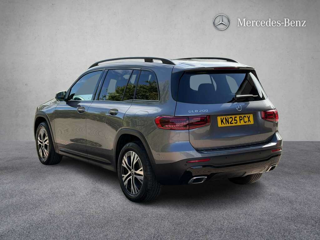 Mercedes-Benz GLB Class 200 Sport Executive 7G-tronic 2025 Grey #2