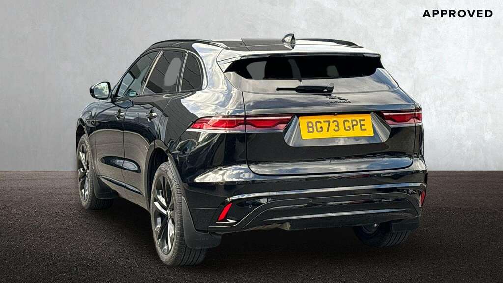 Jaguar F-Pace 2.0 D200 R-dynamic Se Black Awd 2023 BG73GPE Black #2