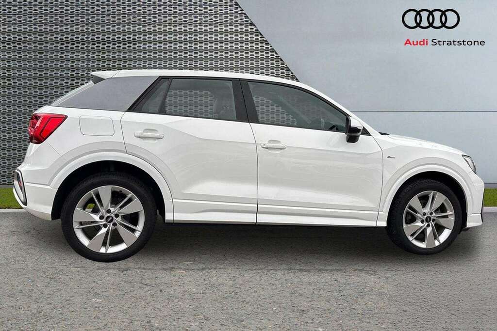 Audi Q2 35 Tfsi S Line 2021 White #4