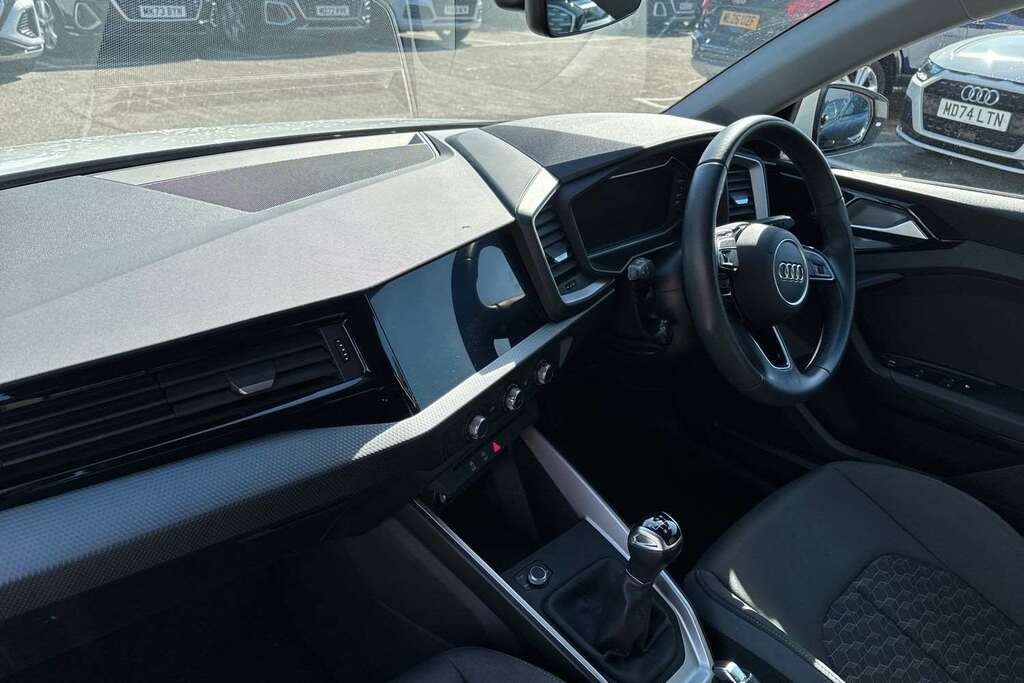 Audi A1 25 Tfsi Sport 2022 MJ72OWR White #2