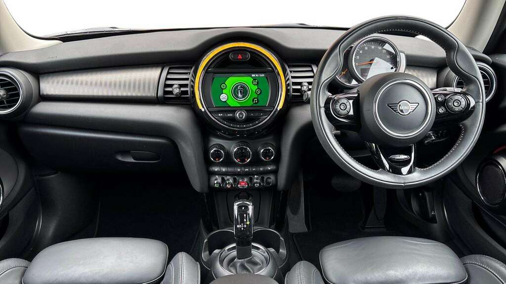 Mini Hatch 1.5 Cooper Exclusive II 2019  #5