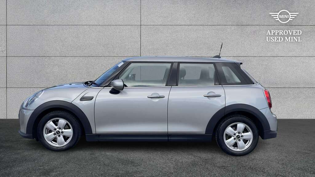 Mini Hatch 1.5 Cooper Classic Premium 2023 Silver #3