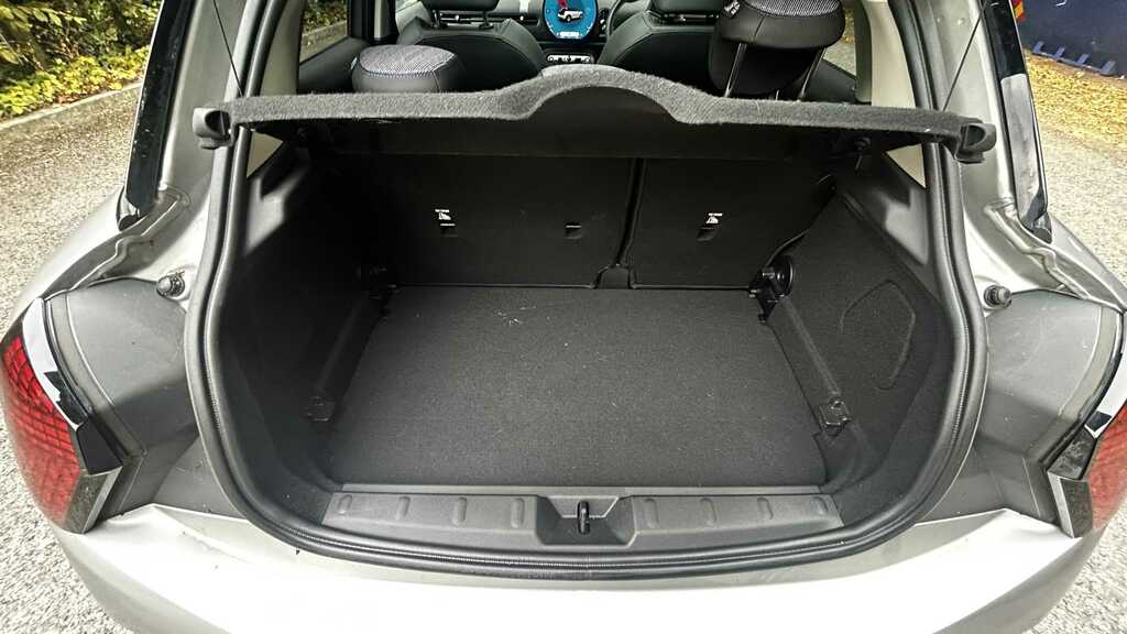 Mini Hatch 2.0 Cooper S Sport Premium Plus Red #17
