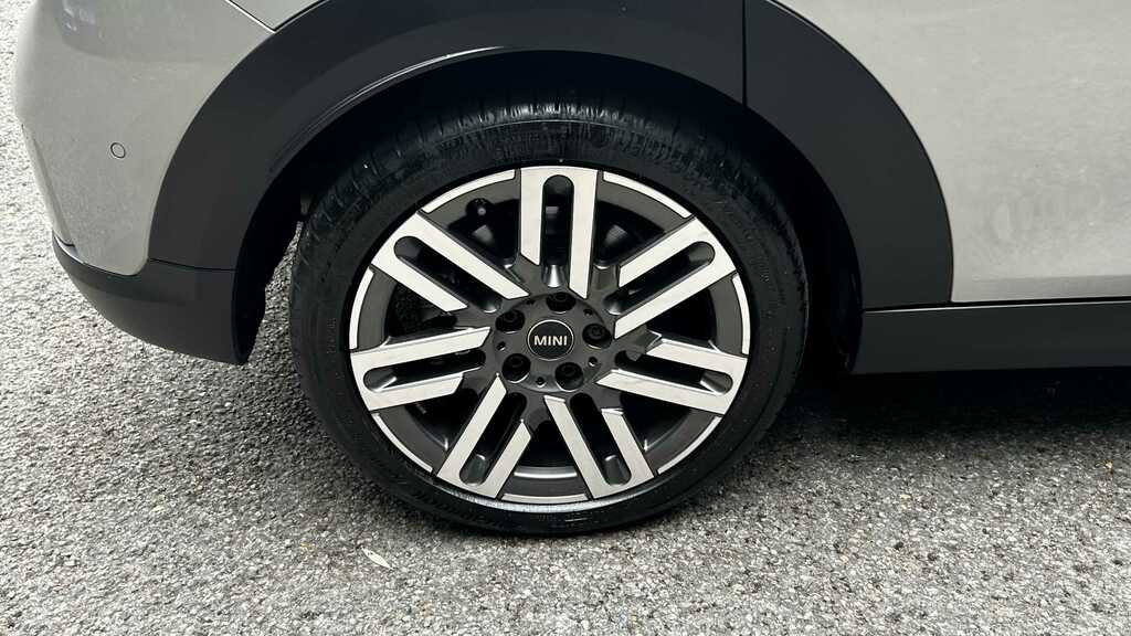 Mini Hatch 2.0 Cooper S Sport Premium Plus Red #29