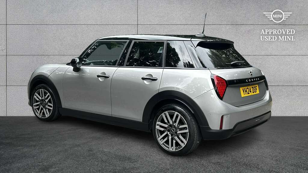 Mini Hatch 2.0 Cooper S Sport Premium Plus Red #32
