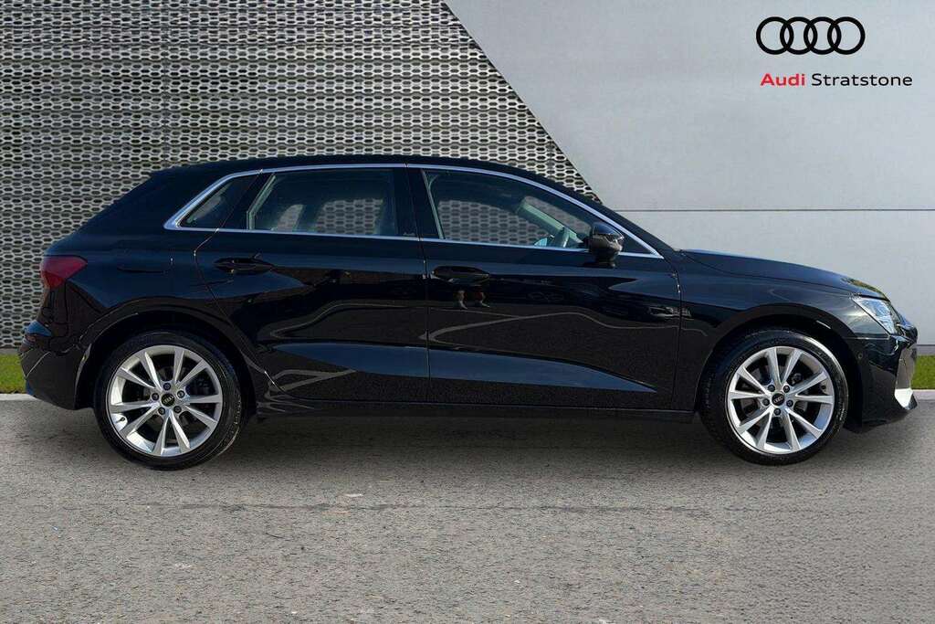 Audi A3 35 Tfsi Sport 2024 KP74SWK Black #4
