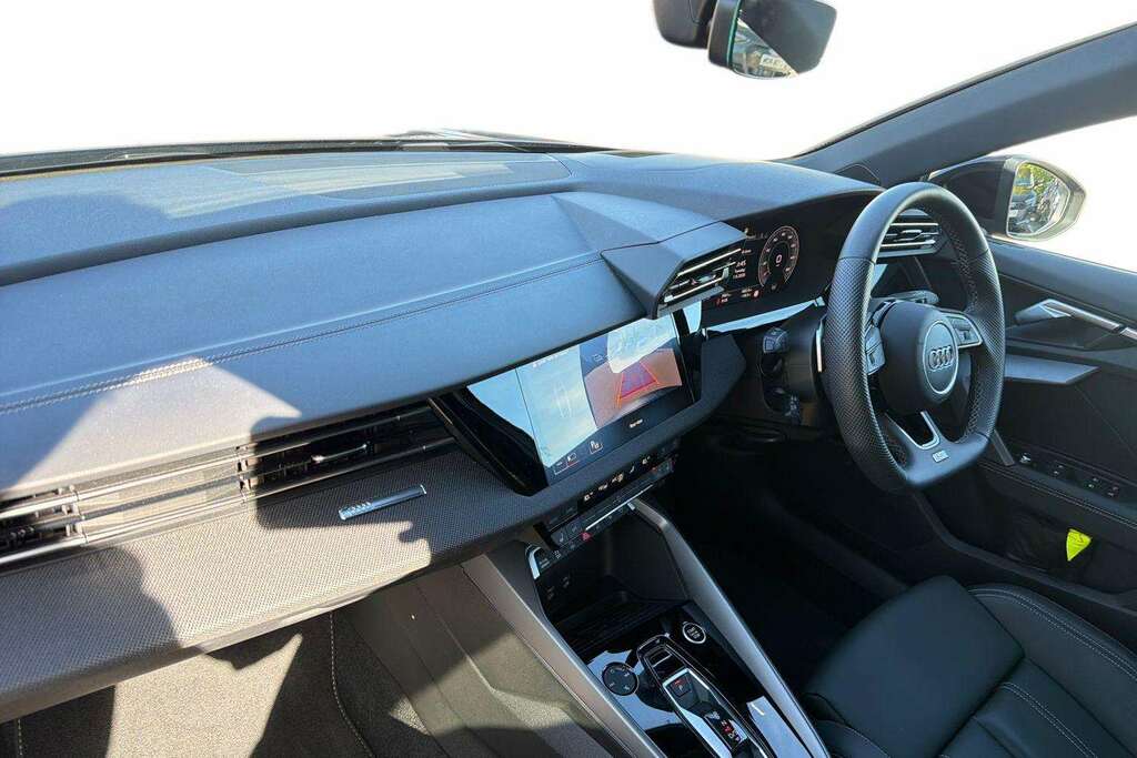 Audi A3 35 Tfsi Black Edition S Tronic 2025 FG25EAJ Grey #2