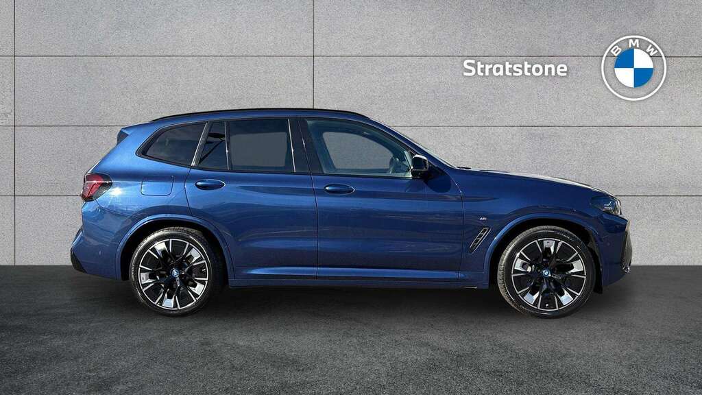 BMW iX3 210Kw M Sport Pro 80Kwh 2022 Blue #3