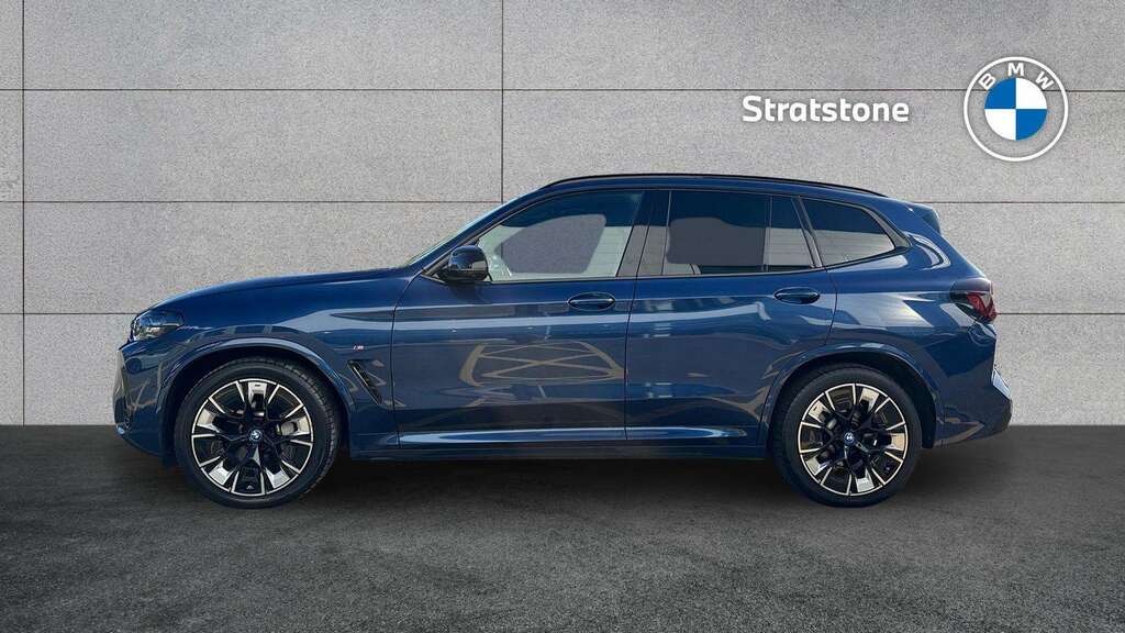 BMW iX3 210Kw M Sport Pro 80Kwh 2022 Blue #4