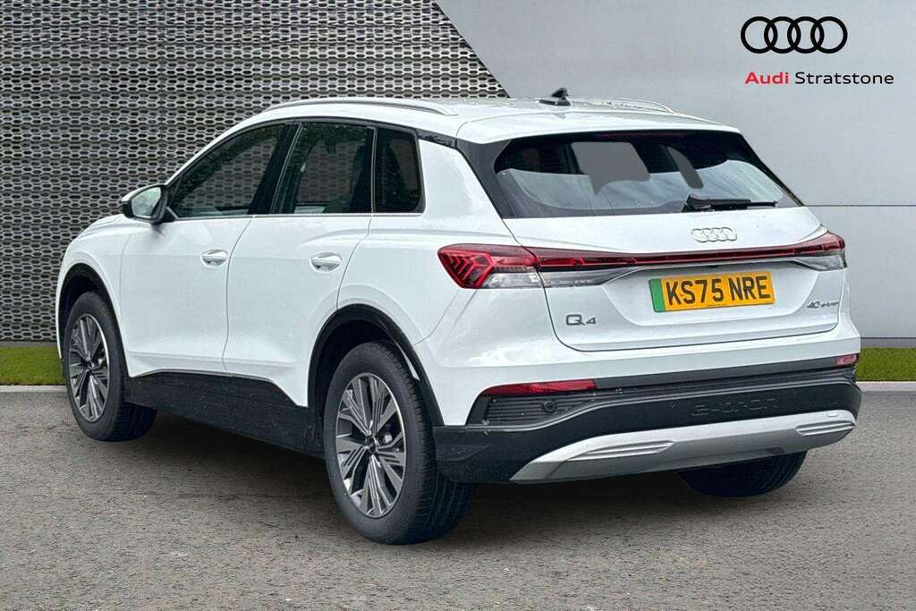 Audi Q4 E Tron 150Kw 40 63Kwh Sport Leather 2025 White #3
