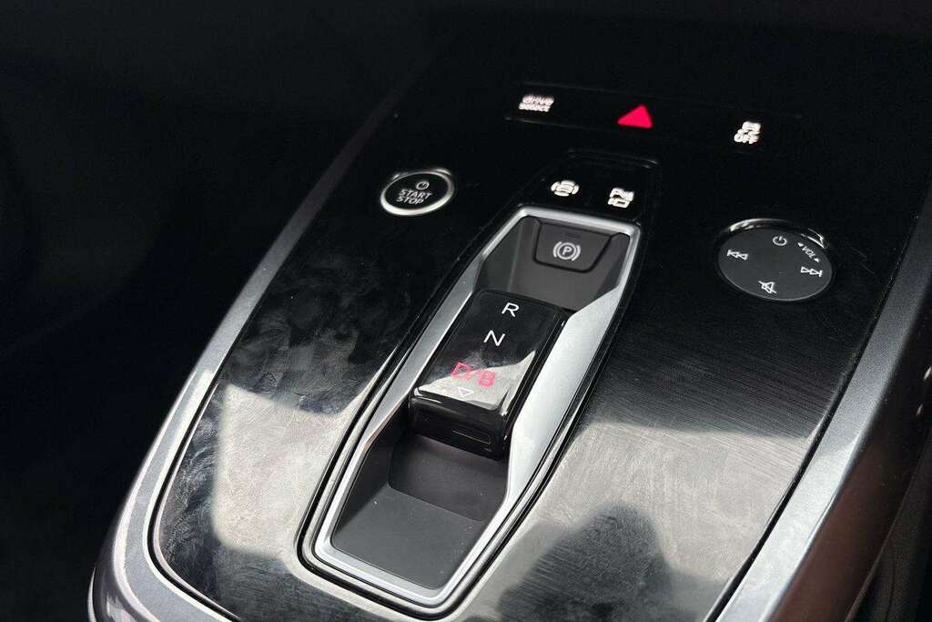Audi Q4 E Tron Black Edition Blue #15