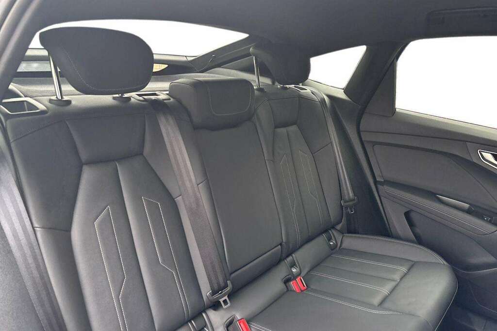 Audi Q4 E Tron Black Edition Blue #22