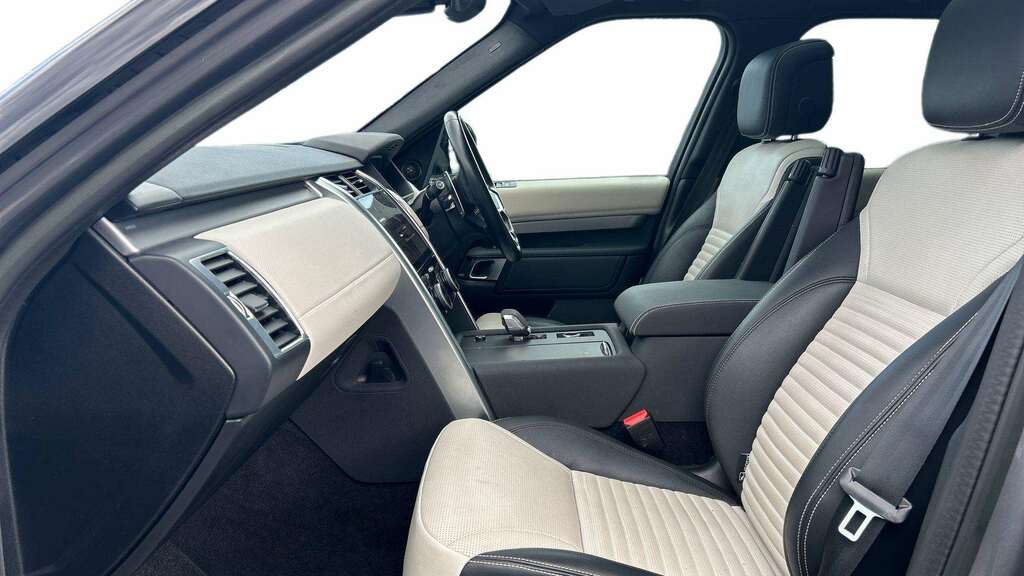 Land Rover Discovery 3.0 D300 R-dynamic Se 2022 Grey #3