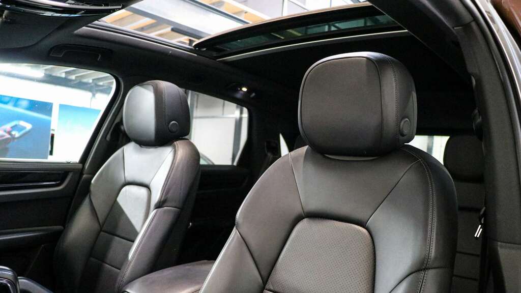 Porsche Cayenne V6 Auto Black #19