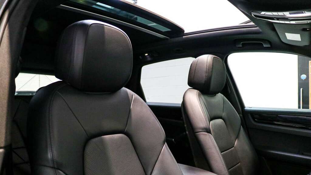 Porsche Cayenne V6 Auto Black #20
