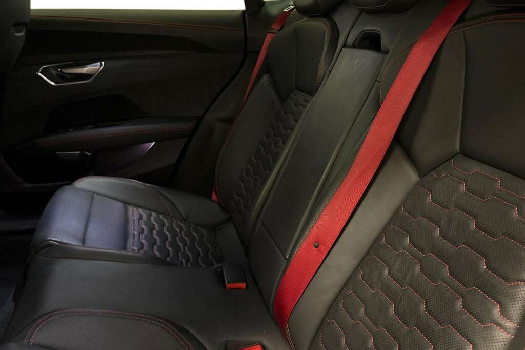 Audi Rs E-Tron Gt Carbon Black Red #7