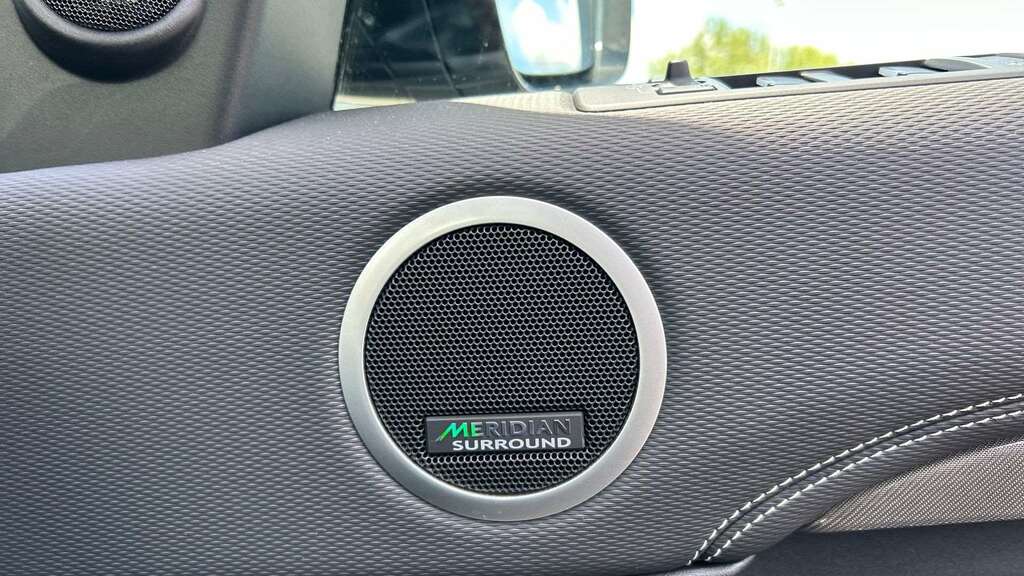 Land Rover Discovery R-dynamic Se White #24