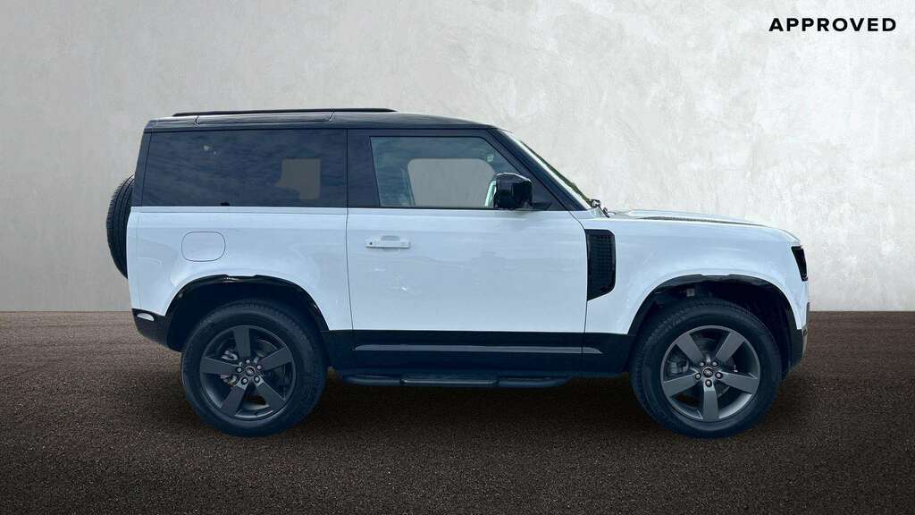Land Rover Defender 90 3.0 D250 X-dynamic Hse 90 2024 White #5