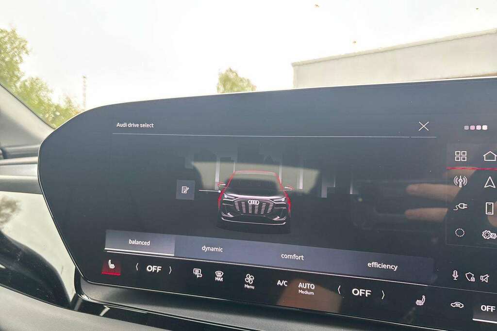Audi Q6 E-Tron Sport Black #30